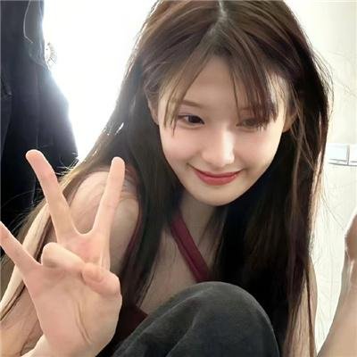 沙滩上的夏娃