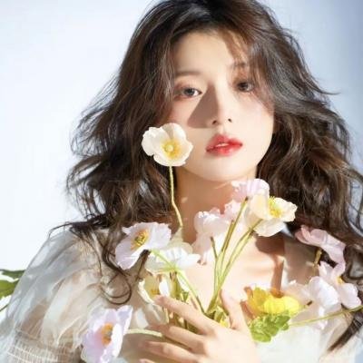 黄蜂女